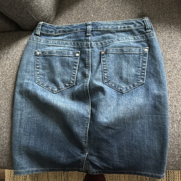 Nine West jeans skirt - Picture 3 of 3